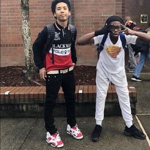 Meet your Posher, Miles